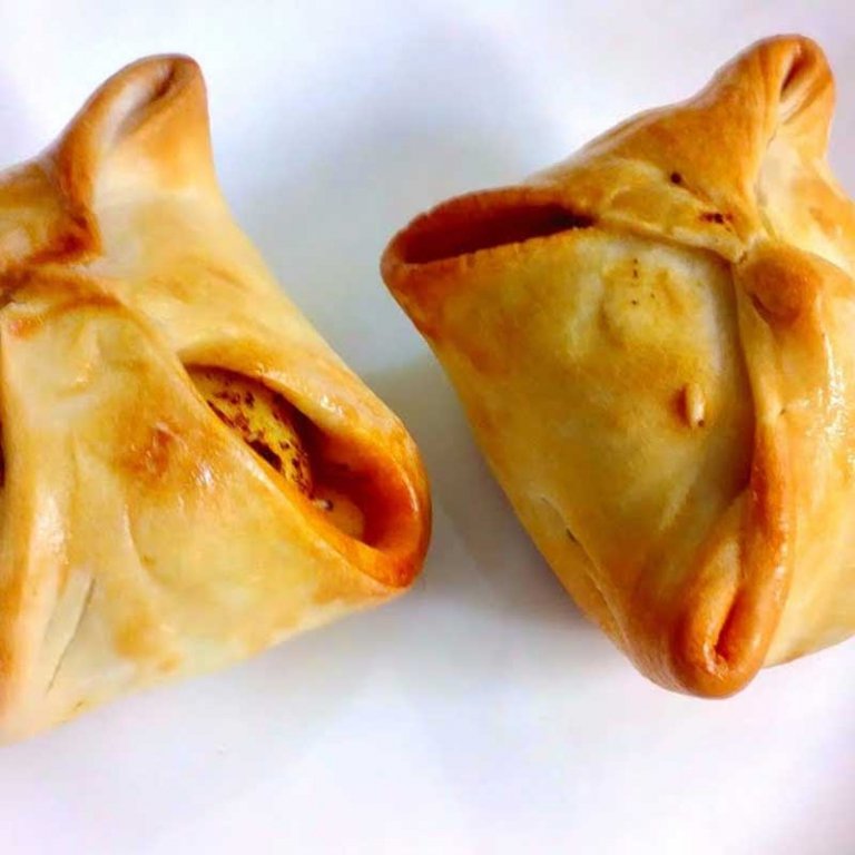 বিকেলের নাস্তায় রাখতে পারেন মজাদার এগ পাফ