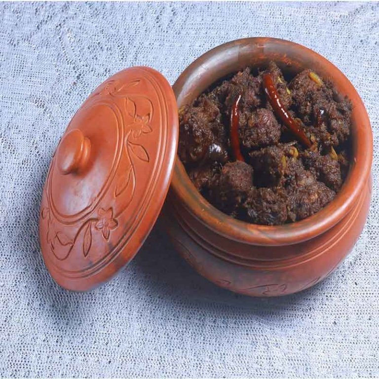 গরুর মাংসের বনেদি ভুনা