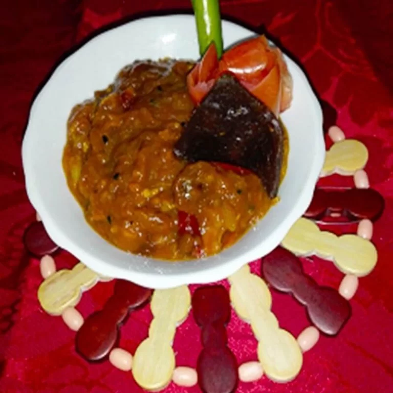 আমসত্ত্ব এবং টমেটোর খাট্টামিঠা