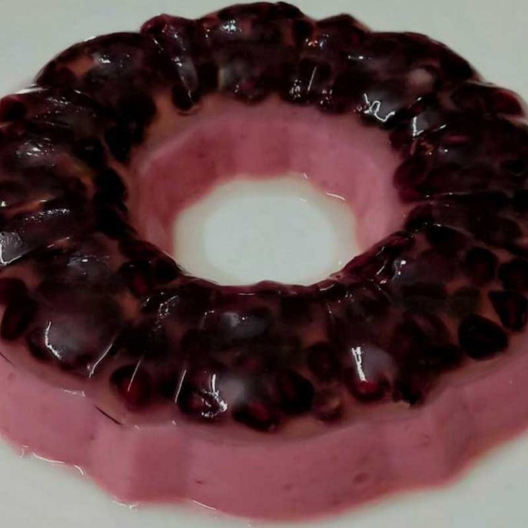 Dalimer-pudding ডালিমের-পুডিং