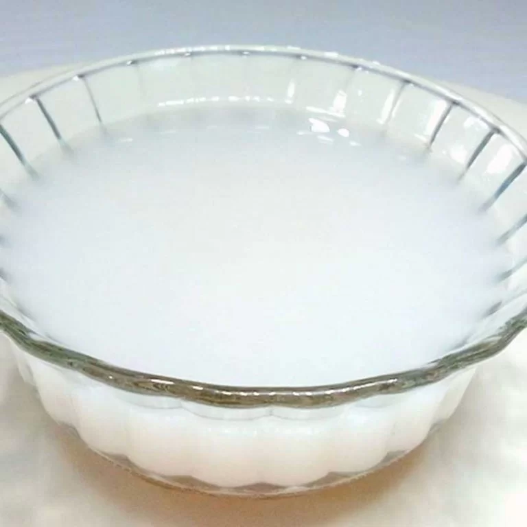 ভাতের মাড় দিয়ে রূপচর্চা